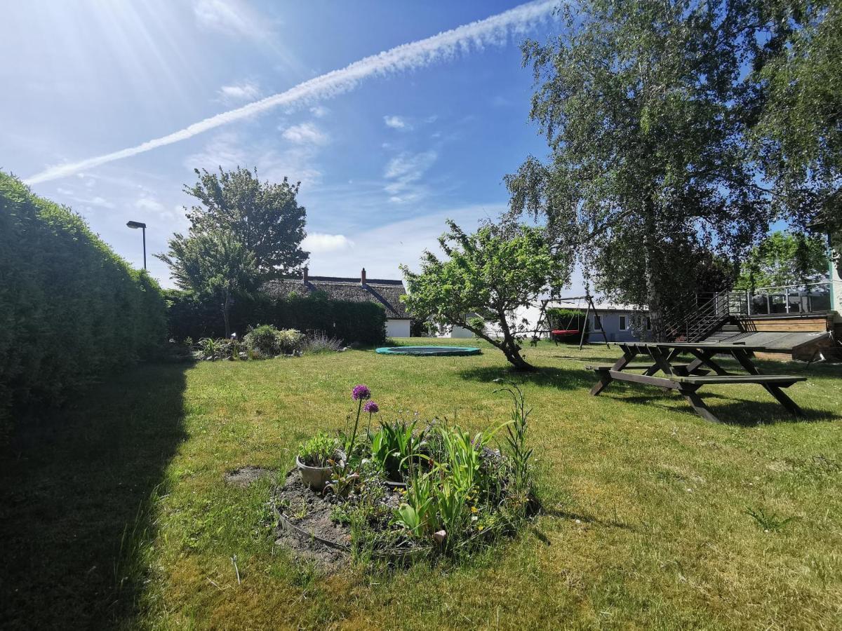 Ruegenferienhaus - Schaprode Hafen Luaran gambar