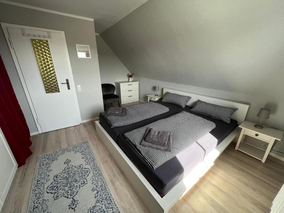 Ruegenferienhaus - Schaprode Hafen Luaran gambar